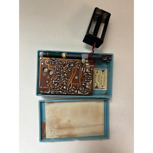 Vintage Seminole 900 Transistor Radio FOR PARTS w Broken Case Blue - Picture 3 of 10